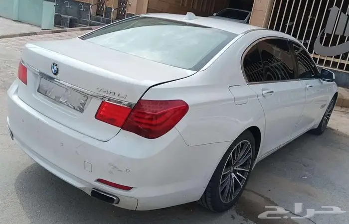 بي ام دبليو 2010 اي ال 740 8