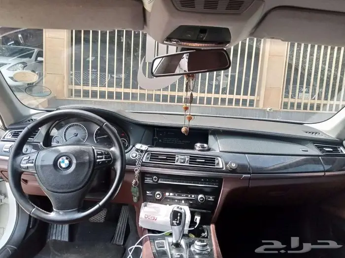 بي ام دبليو 2010 اي ال 740 3
