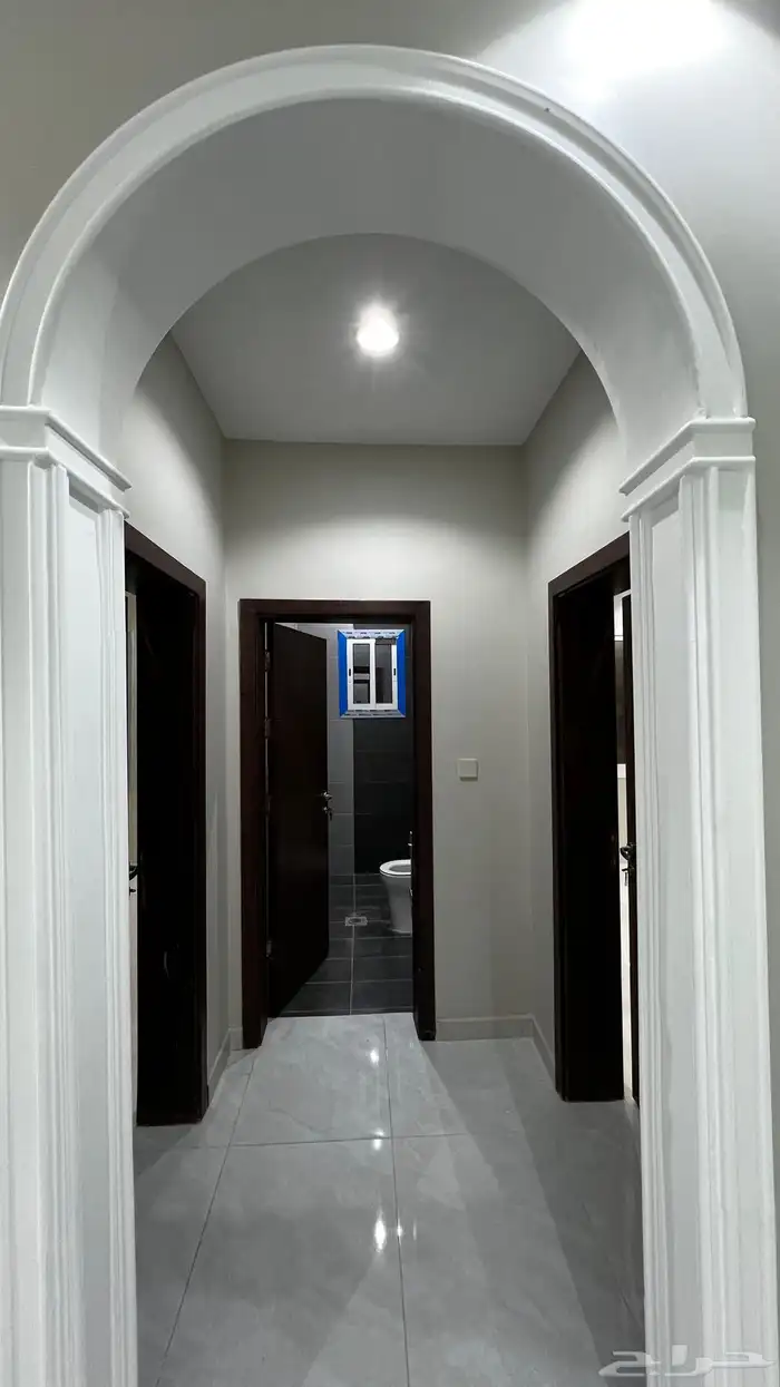 شقة 6 غرف المساحة 263 متر 7