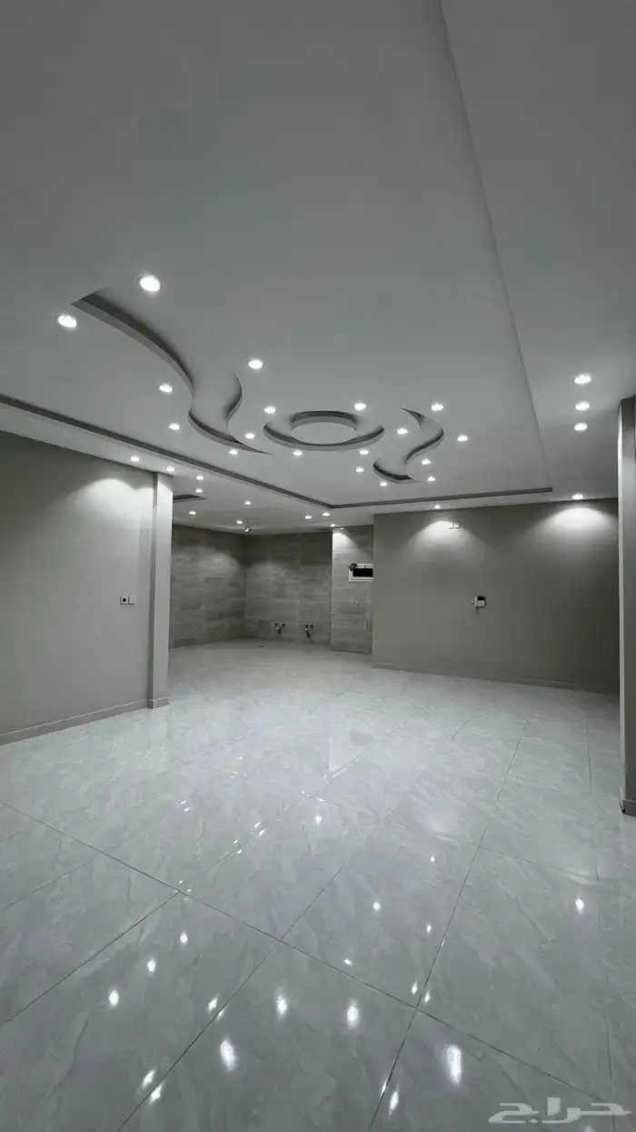 شقة 6 غرف المساحة 263 متر 0