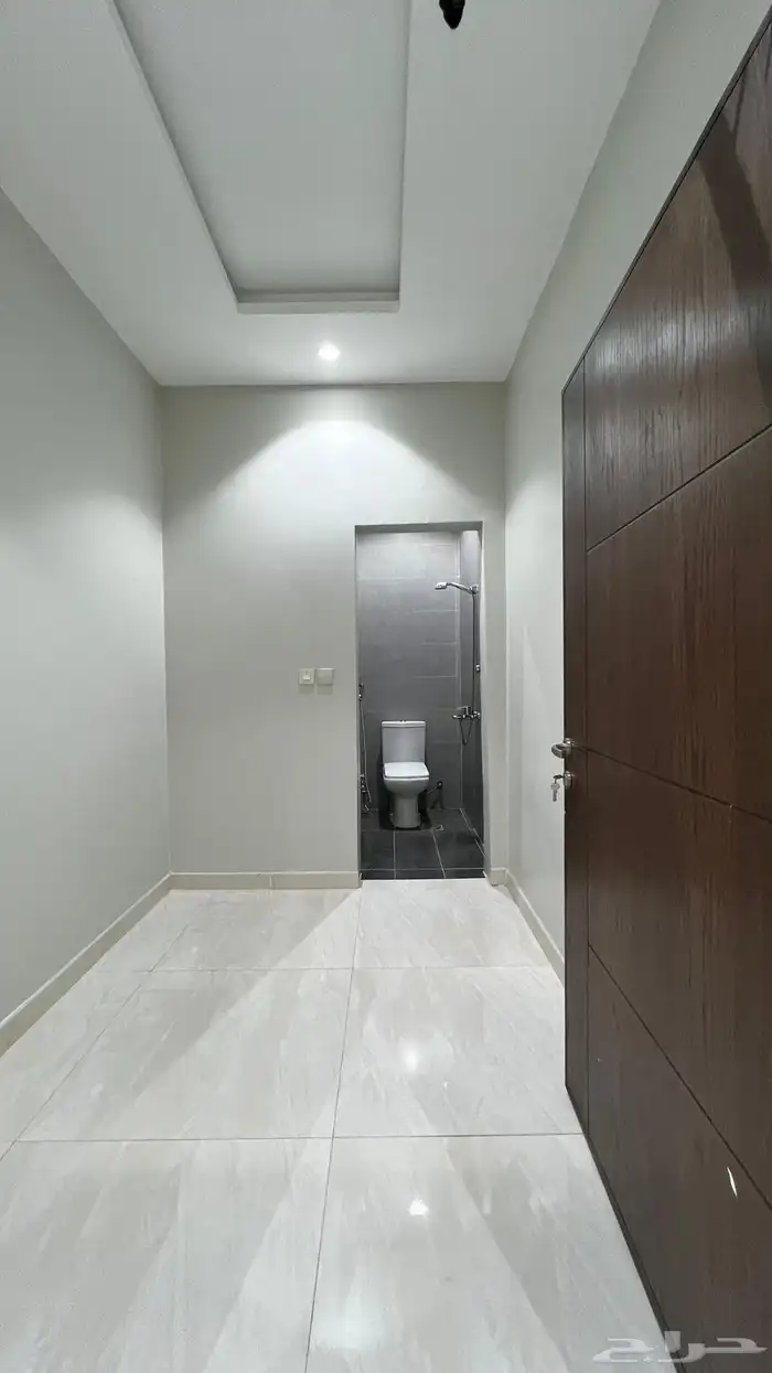 شقة 6 غرف المساحة 263 متر 6