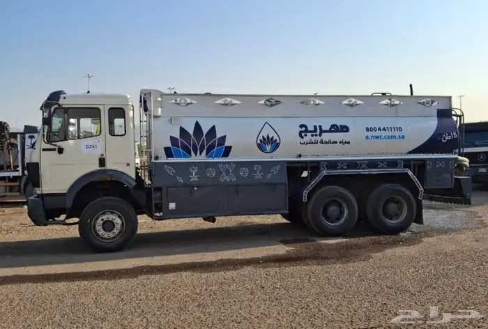 وايت ماء 18 طن توريد مياه تحلية نقية صالح للشرب في المدينة 0