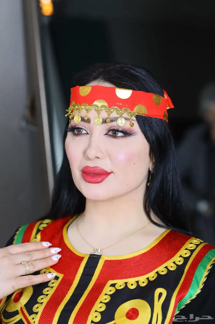 جلابيات شالكي مع ربطة راس وطرحة ومنديل عسيري 0