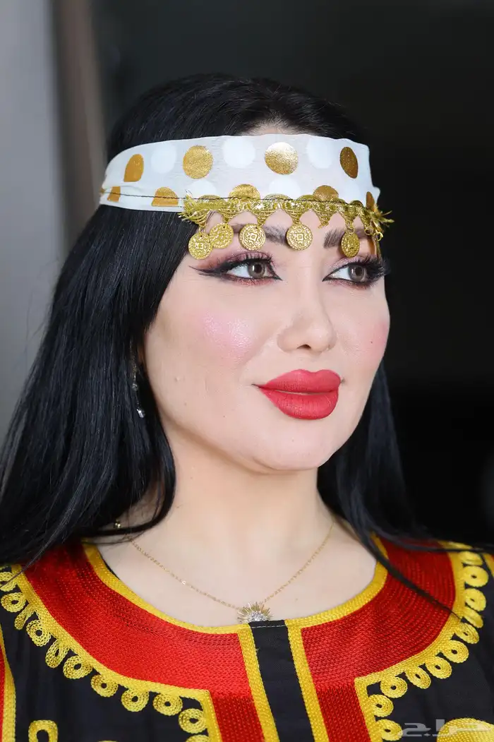 جلابيات شالكي مع ربطة راس وطرحة ومنديل عسيري 3