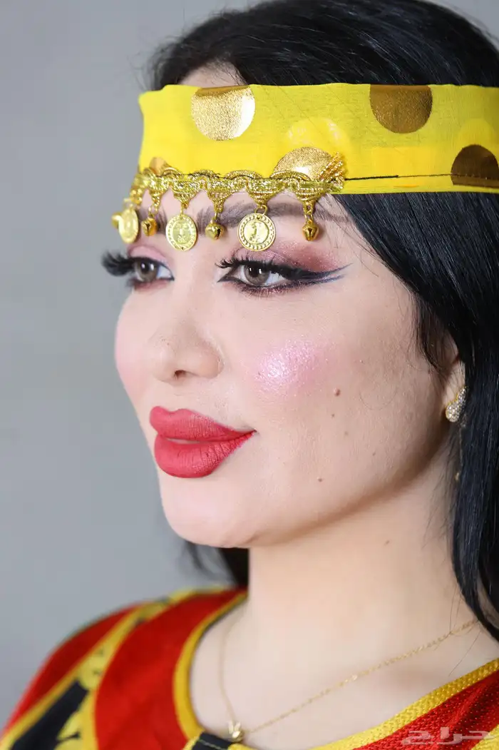 جلابيات شالكي مع ربطة راس وطرحة ومنديل عسيري 7