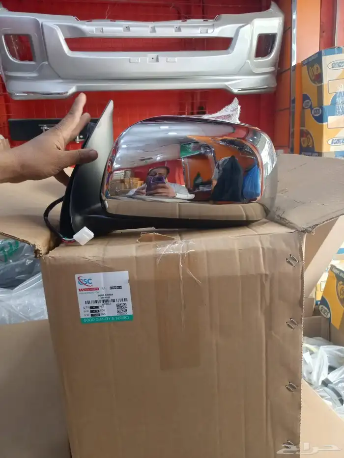 صدام هيلوكس خلفي واسطبات وشمعات وجميع اكسوارت الهيلوكس 6