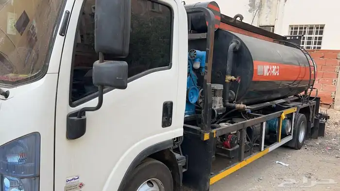 فرادة اسفلت للإيجار وايت أم سي ون 3