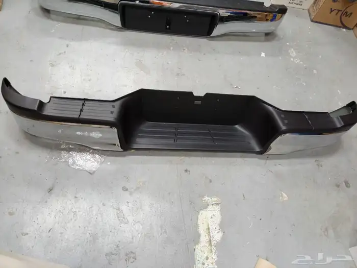 صدام هيلوكس خلفي واسطبات وشمعات وجميع اكسوارت الهيلوكس 0