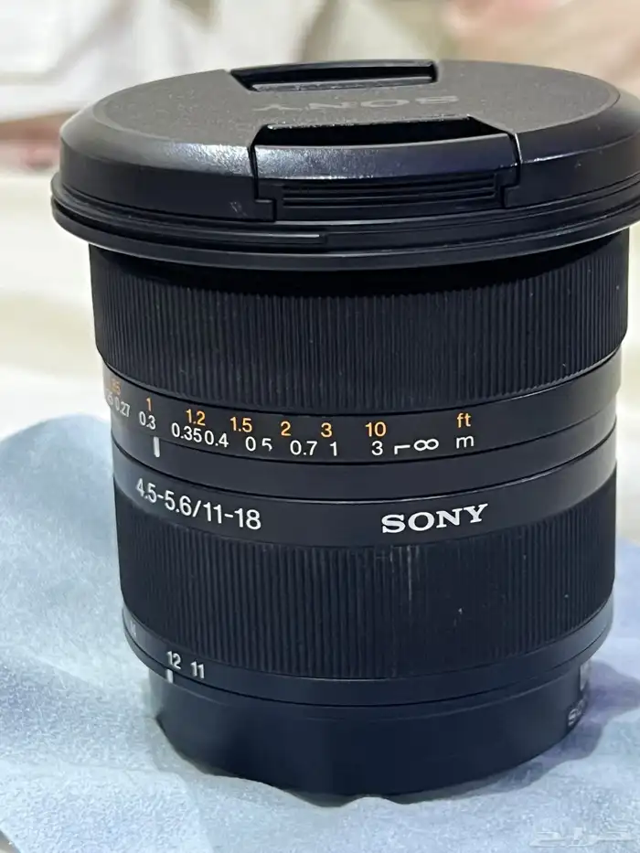 عدسة سوني 1