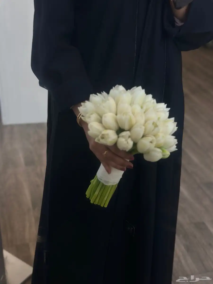مسكة عروس توليب طبيعي 1