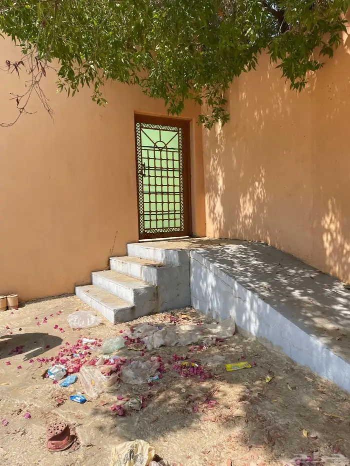 إستراحة وعمارة للبيع بمحايل عسير 1