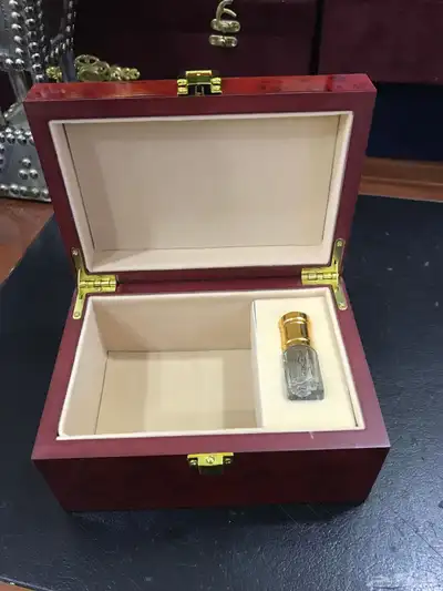 علبه مناسبه للاهداء 0