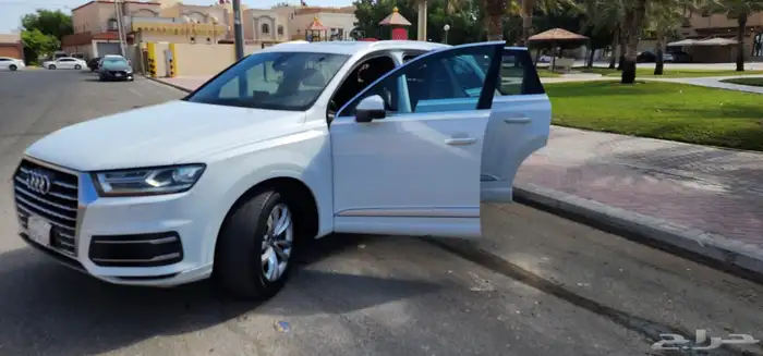 أودي Q7 2019 اللون ابيض 1