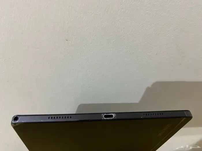 تاب a8 في شوي خدش من الكفر لأكن مايأثر مستعمل  للبيع  سمه 5