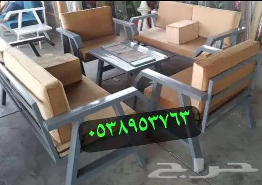 جلسات حديدية مع المراجيح والزحليقة 31