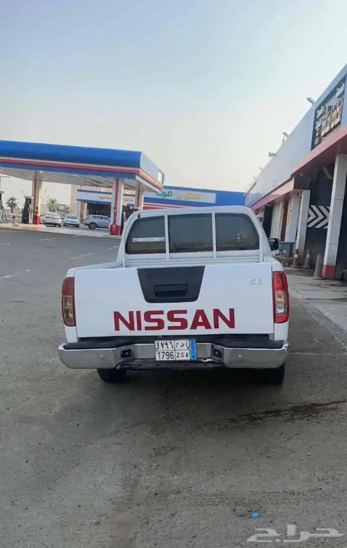 نيسان نافارا 2011 SE 2