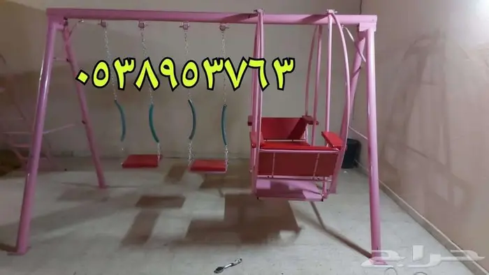 جلسات حديدية مع المراجيح والزحليقة 19