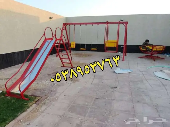 جلسات حديدية مع المراجيح والزحليقة 8