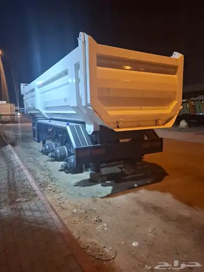 للبيع صندوق قلاب لف ثلاث محاور 0