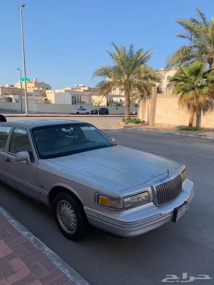 للبيع قطع تشليح لينكون تونكار97 2