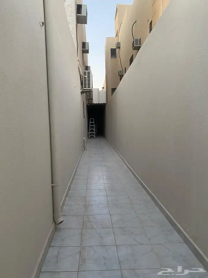 ة للبيع حي السعاده قريب الفيحاء 5