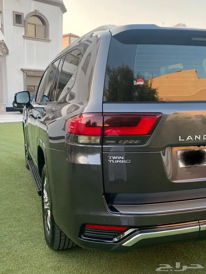 لاند كروزر 2023 L3 مالك واحد سعودي اخو الوكالة 3