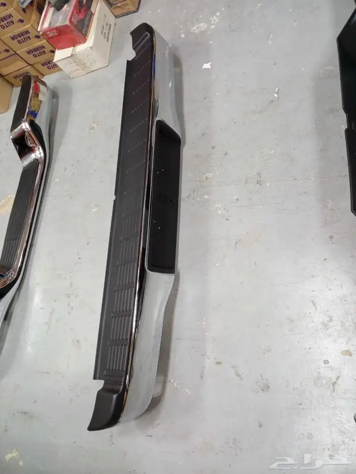 صدام هيلوكس خلفي واسطبات وشمعات وجميع اكسوارت الهيلوكس 2