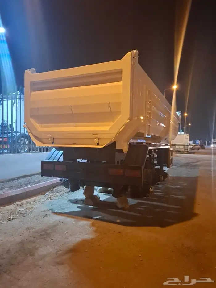 للبيع صندوق قلاب لف ثلاث محاور 2