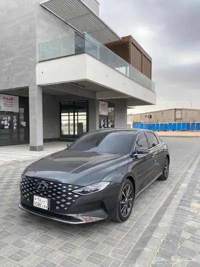 هونداي ازيرا 2020 بنزين تم البيع 0