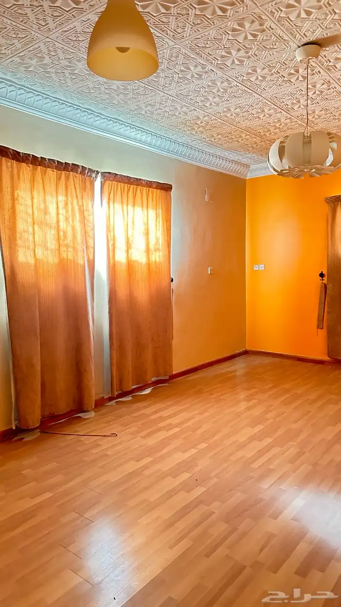اثاث متنوع للبيع مزاد 9