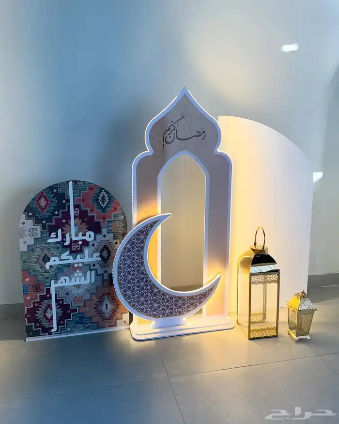 تصميم وتنفيذ استاندات رمضان الأكريليك 3
