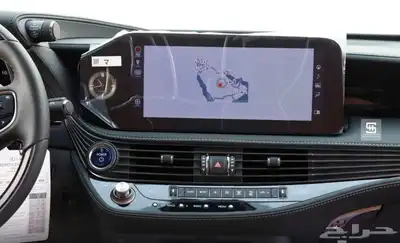 لكزس LS500 2022 11