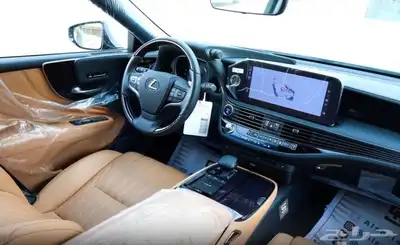 لكزس LS500 2022 2