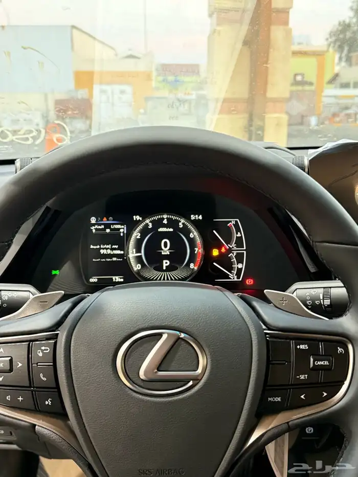 لكزس ES250 بنزين 2025 باللون الابيض سعودي وأرد آلوكيل 23