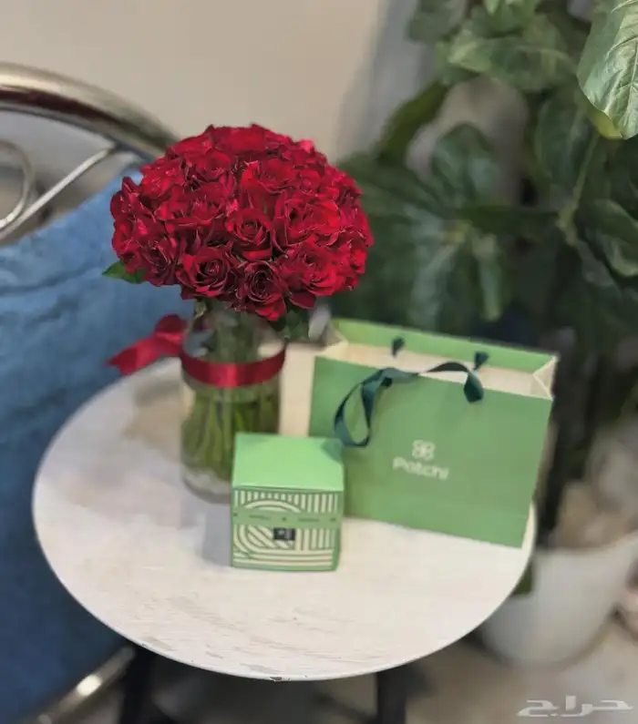 مندوب هدايا جدة تنسيق باقات ورد وهدايا وتوصيلها داخل جدة 13