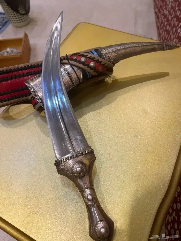 جنبيه دريع فضه كامله قديمه ابوجسر كفو مليانه خاليه من العيوب 1