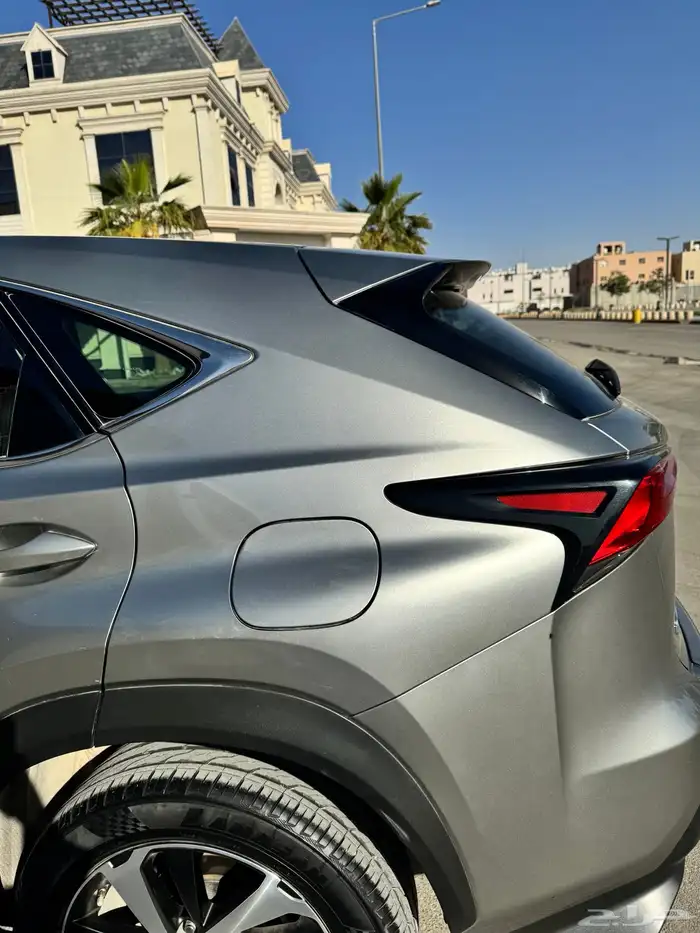 لكزس NX 2019 فل كامل 22