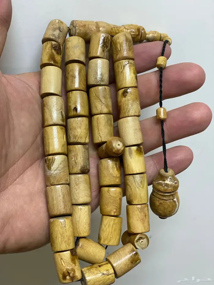 نوادر مسابح اليسر الأبيض 0