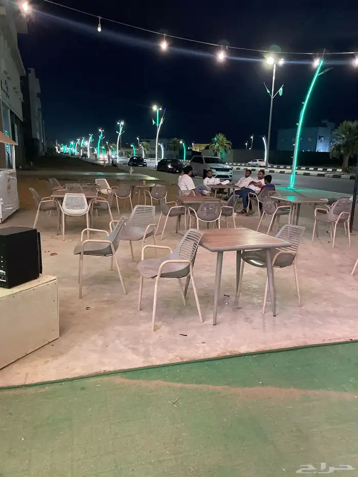 محل للتقبيل محل شاي ومشروبات 11