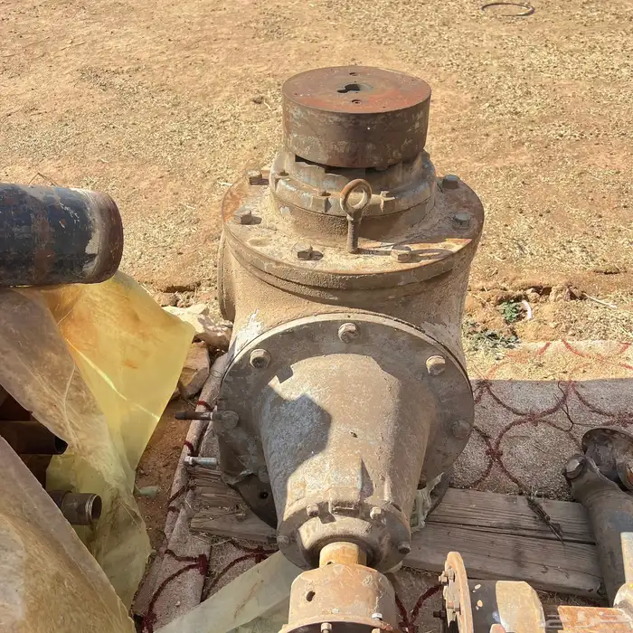 طرمبه 6بوصه مع قير العدد 67 9