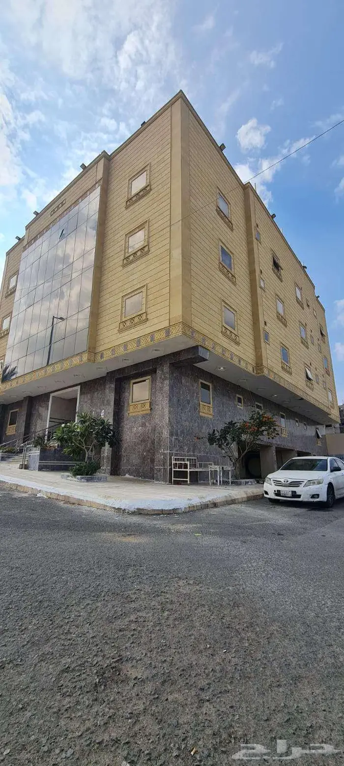 شقة كبيرة دورين بمخطط الريان 0