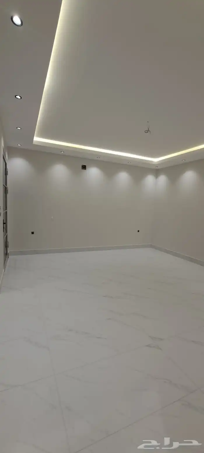 دور أرضي للبيع بحي طويق 13