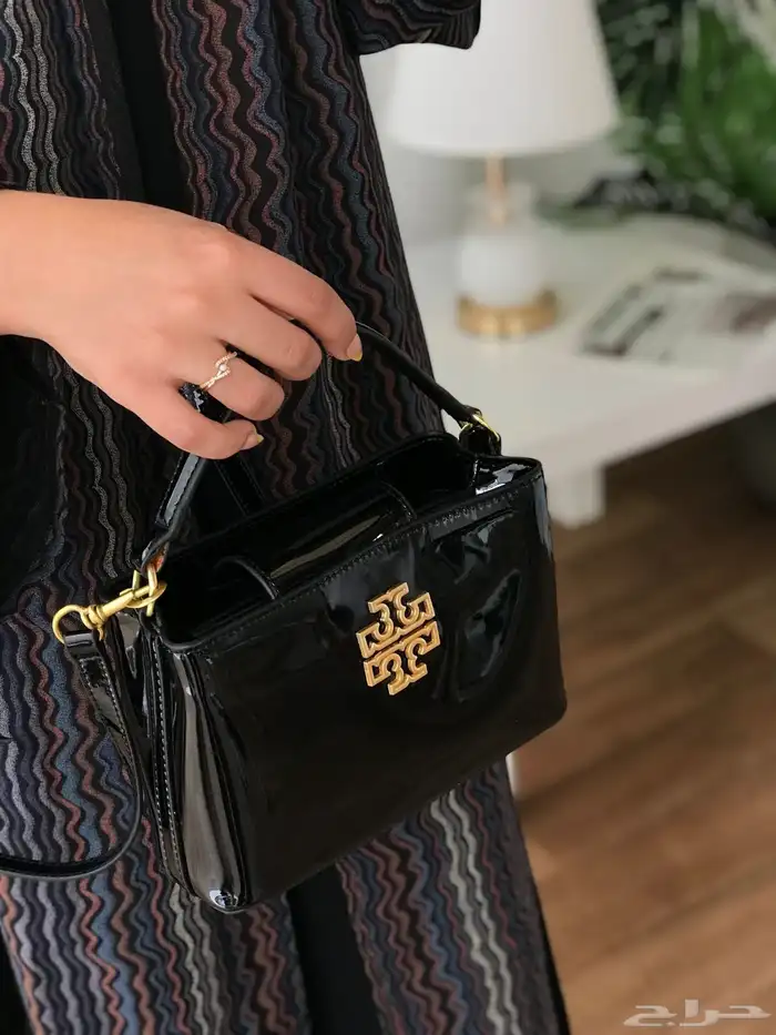 شنط كوتش ميو ميو توري بورش اشكال كثيره ومتنوعه 7