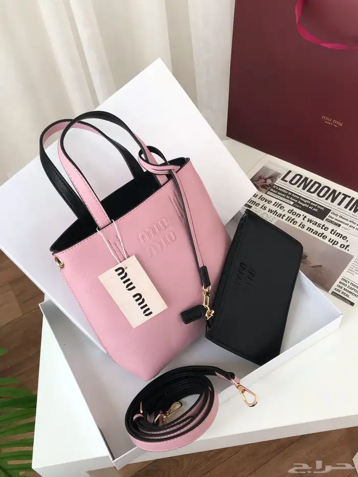 شنط كوتش ميو ميو توري بورش اشكال كثيره ومتنوعه 9