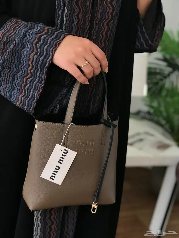 شنط كوتش ميو ميو توري بورش اشكال كثيره ومتنوعه 10