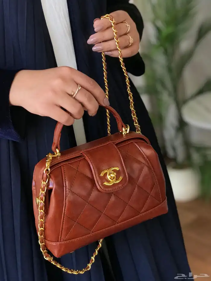 شنط كوتش ميو ميو توري بورش اشكال كثيره ومتنوعه 43