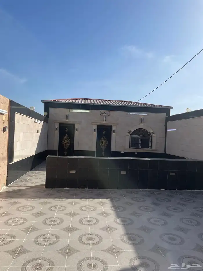 ((استراحة حي الراشدية 2 )) ويوجد ((استراحة ثانية في الحساني) 16