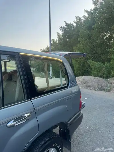 لاندكروزر 2005 GXR فل كامل 17