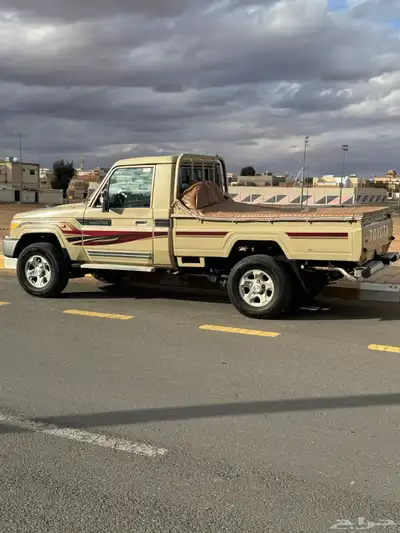 جيب شاص 2015 سعودي الممشى 193000 المحركات شرط 0