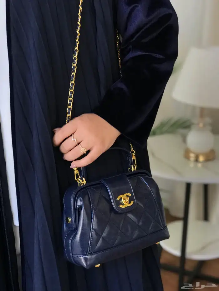 شنط كوتش ميو ميو توري بورش اشكال كثيره ومتنوعه 41